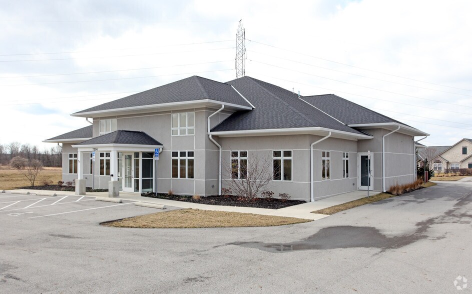 7206 Gooding Blvd, Delaware, OH à vendre - Photo du bâtiment - Image 2 de 28