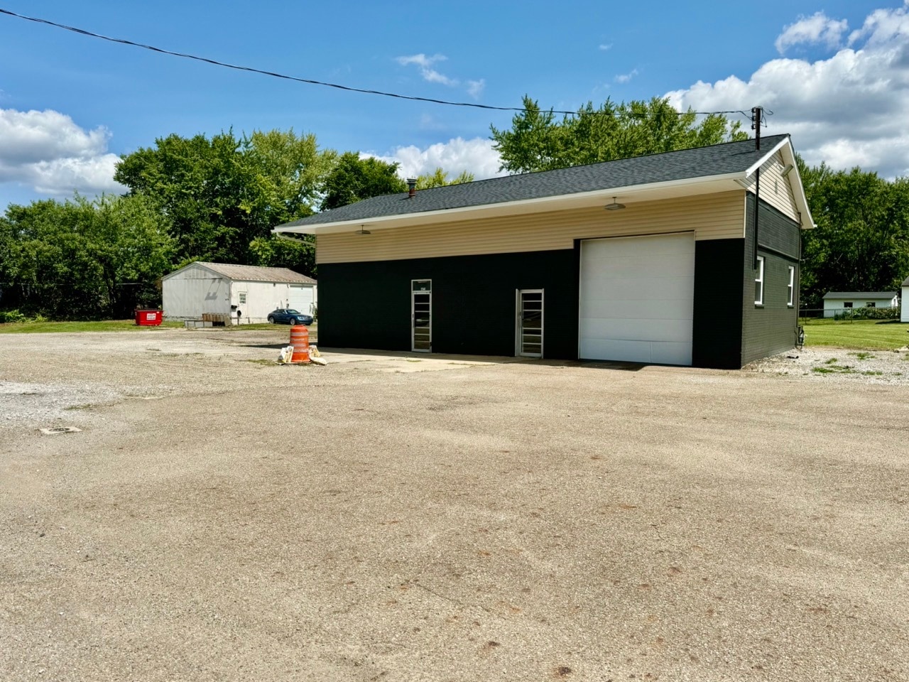 1475 Massillon Rd, Akron, OH for sale Primary Photo- Image 1 of 25
