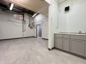 2300-2306 S Jane St, Pittsburgh, PA à louer Photo intérieure- Image 2 de 9