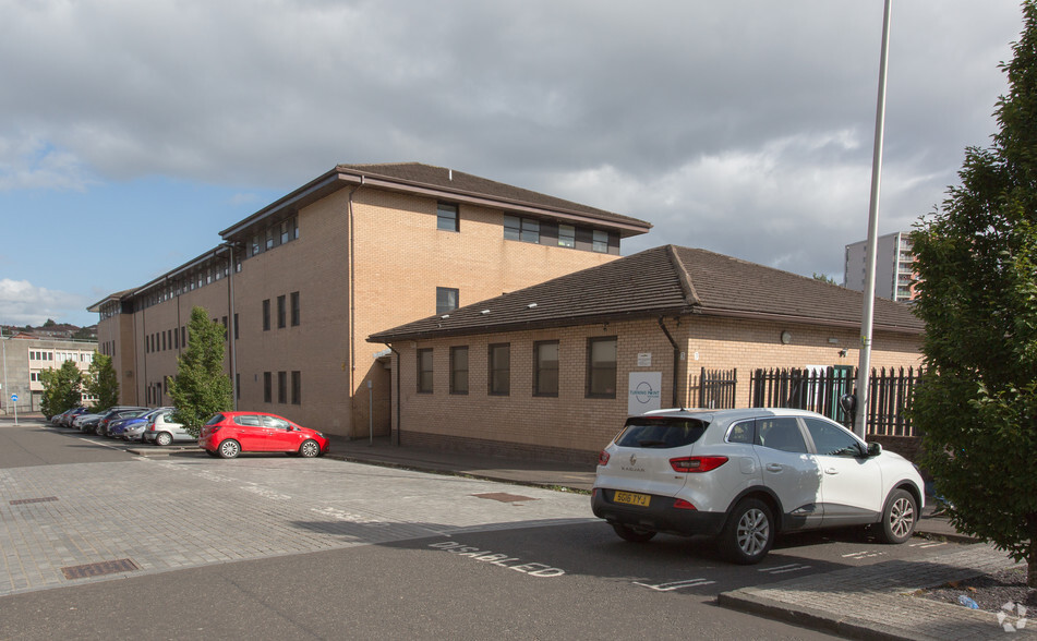 1 Gairbraid Av, Glasgow à louer - Photo du bâtiment - Image 2 de 3