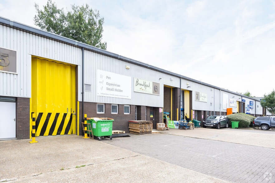 Longfield Rd, Tunbridge Wells à louer - Photo du bâtiment - Image 2 de 9