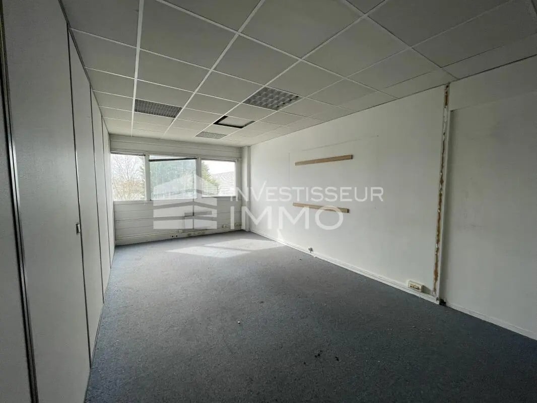 Flex in Vitry-sur-Seine for lease Interior Photo- Image 1 of 5