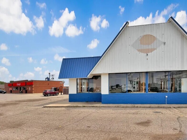 1201 Craig Ave, Tracy, MN à vendre - Photo du bâtiment - Image 3 de 33