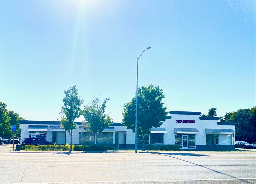 2021-2025 N Texas St, Fairfield, CA à louer - Photo du bâtiment - Image 1 de 11