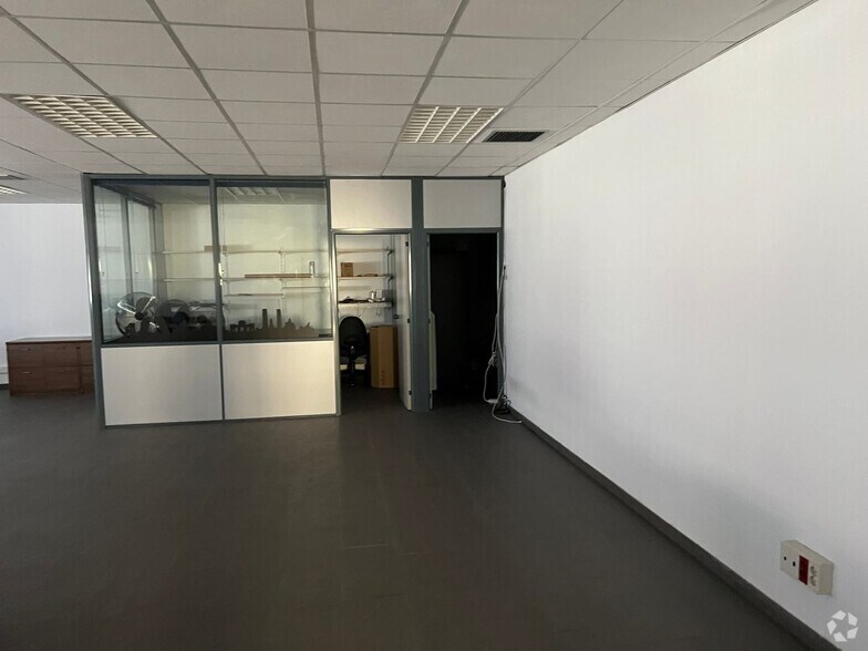 Industrial in Getafe, Madrid for lease - Building Photo - Image 3 of 4