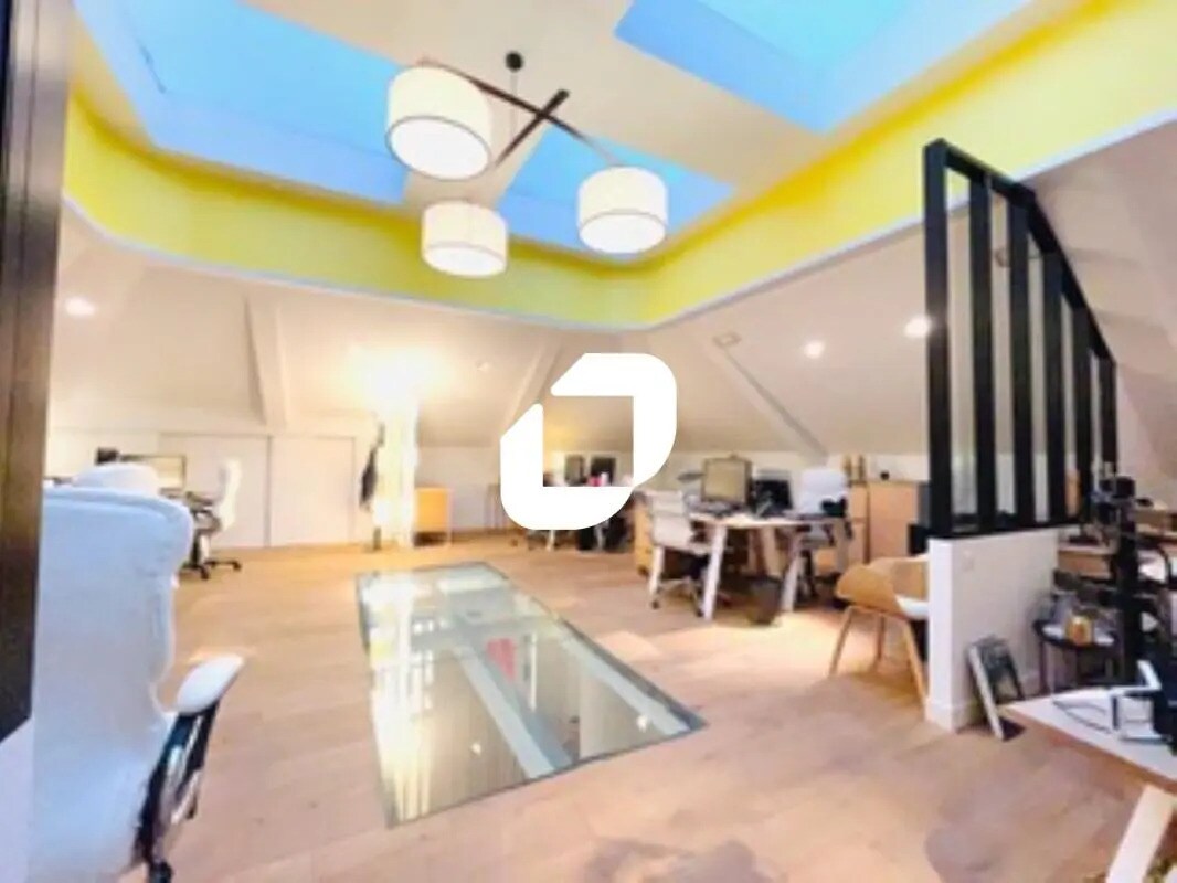Office in Paris for sale Interior Photo- Image 1 of 12