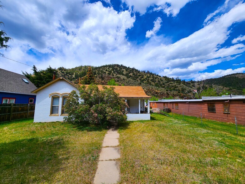 2751 Miner Street, Idaho Springs, CO à vendre - Photo du bâtiment - Image 3 de 7