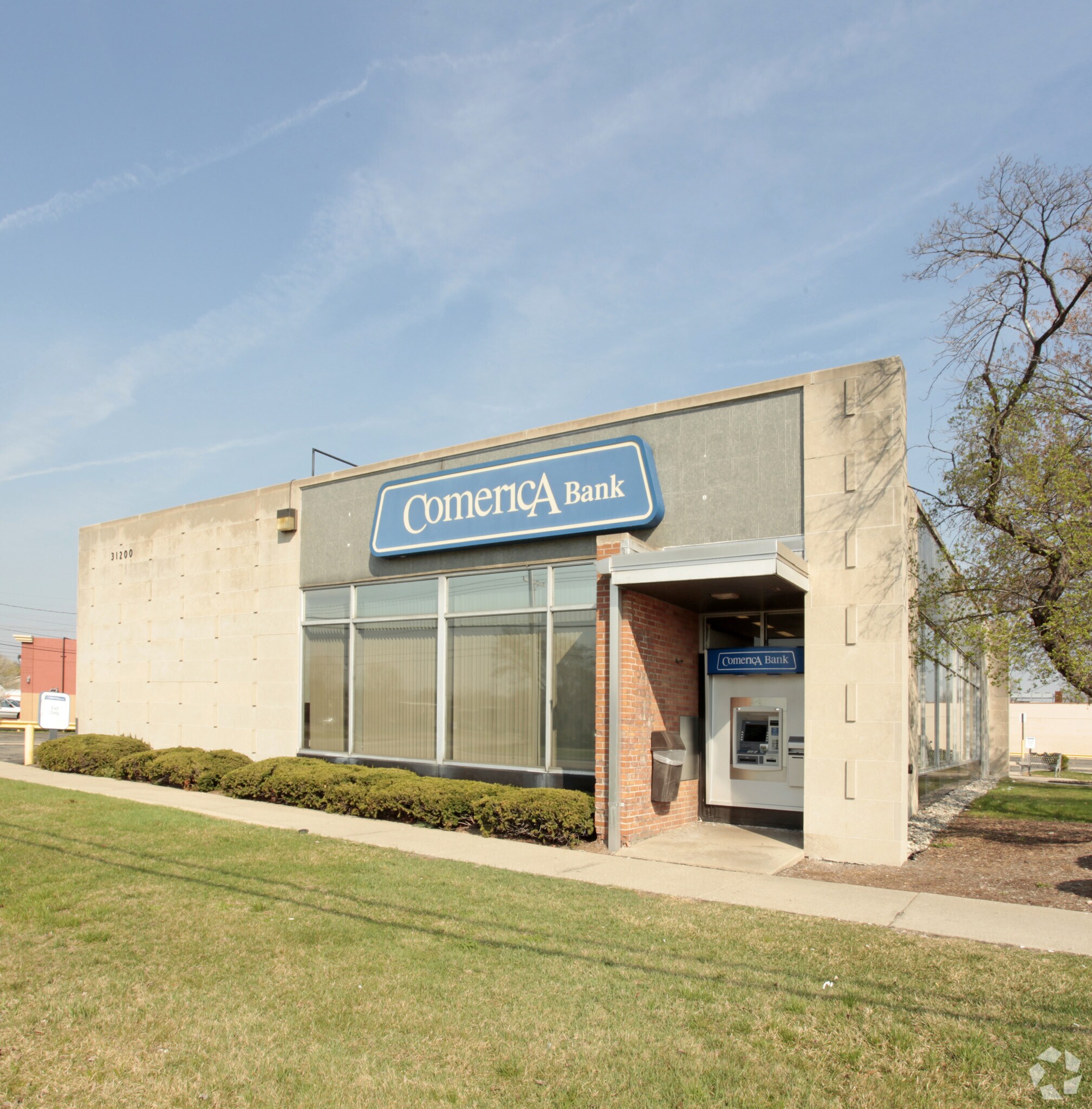 31200 Ann Arbor Trl, Westland, MI à vendre Photo principale- Image 1 de 4