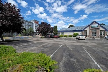 1401 Shilo Dr, Nampa, ID à vendre - Photo du bâtiment - Image 3 de 12