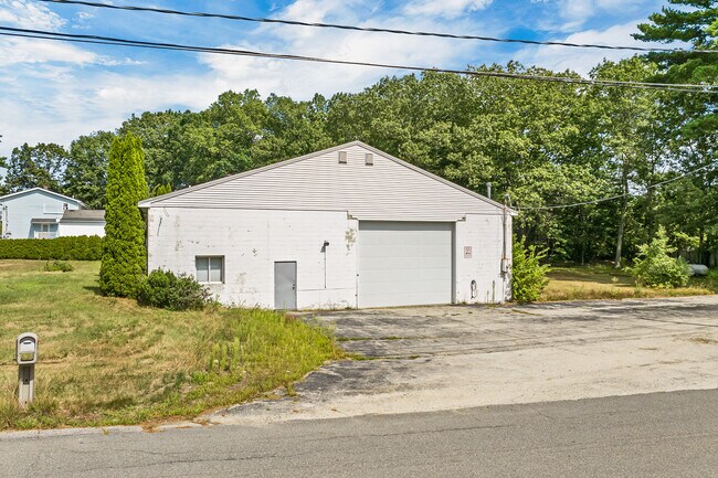 Plus de détails pour 22 Kendall Pond Rd, Derry, NH - Industriel à vendre