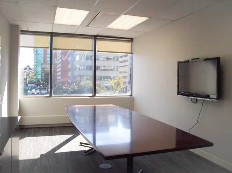 1210 8th St SW, Calgary, AB à louer - Photo intérieure - Image 3 de 48