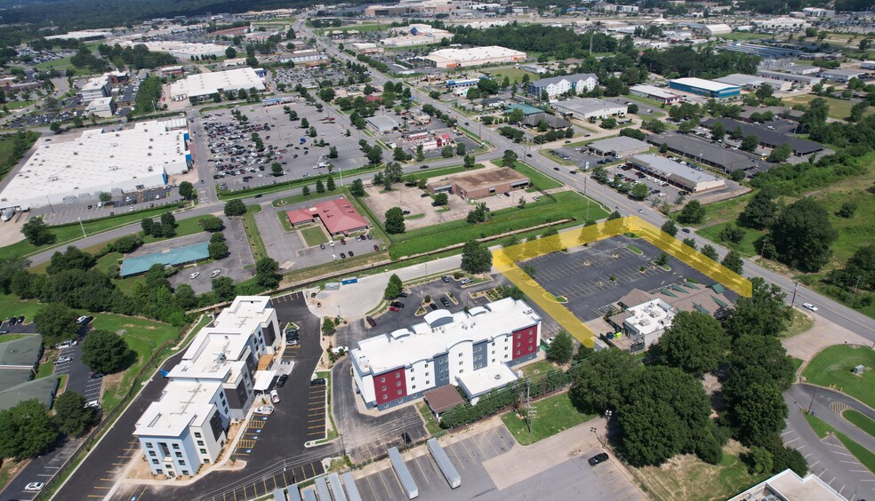 4000 Vali Ct, North Little Rock, AR à vendre - Photo du bâtiment - Image 3 de 15