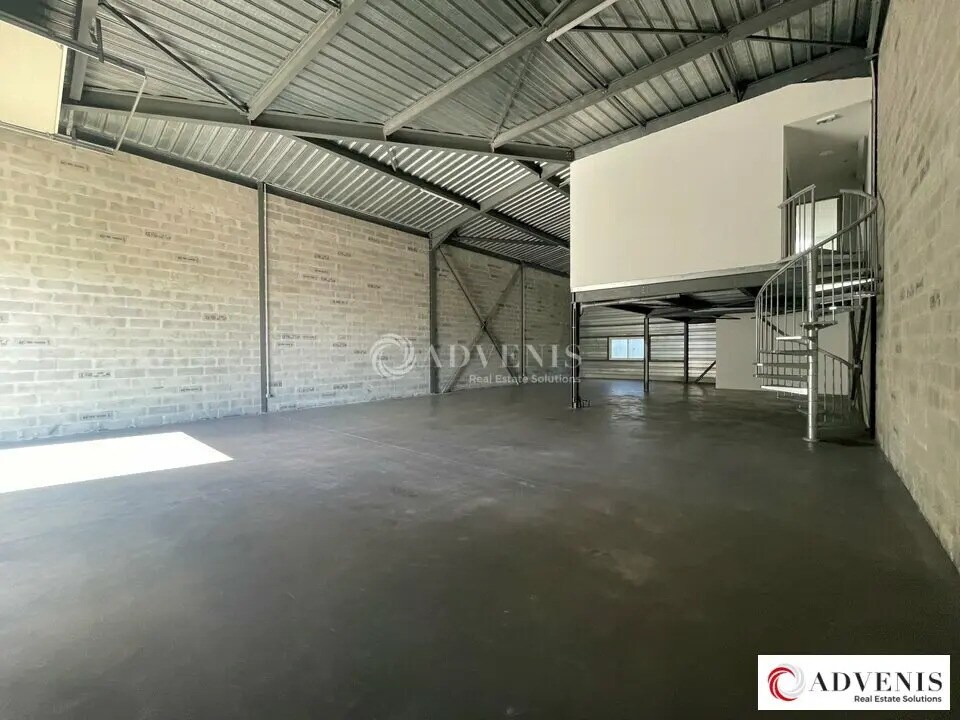 Flex in Le Taillan-Médoc for lease Interior Photo- Image 1 of 10