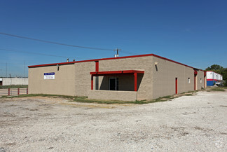 Plus de détails pour 301 E Walnut St, Garland, TX - Industriel à vendre