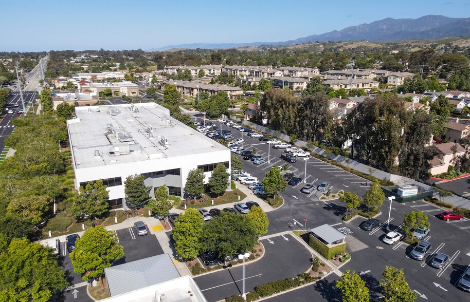 6950 Hollister Ave, Goleta, CA for lease - Building Photo - Image 2 of 9