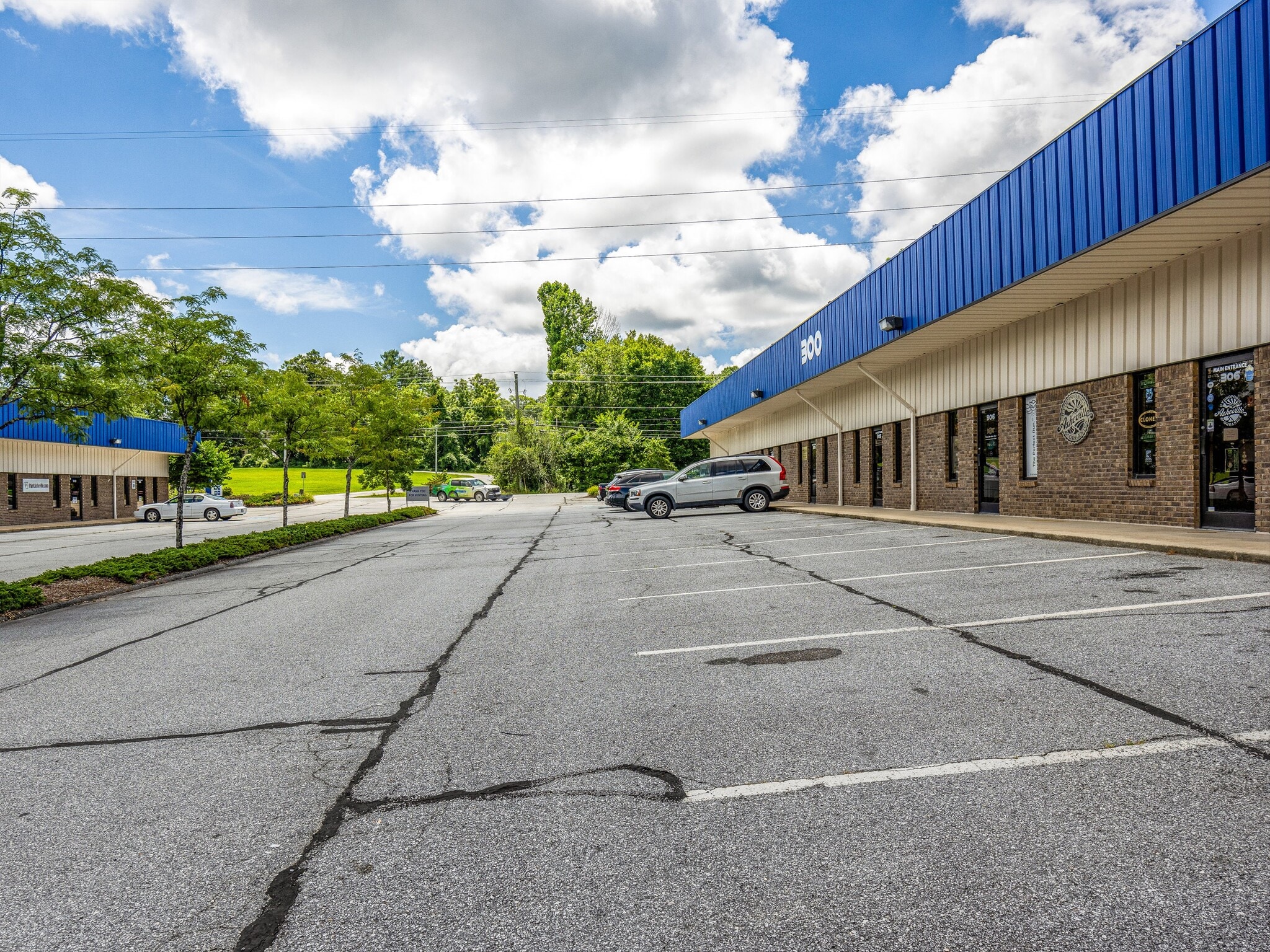 44 Buck Shoals Rd, Arden, NC for lease Building Photo- Image 1 of 15
