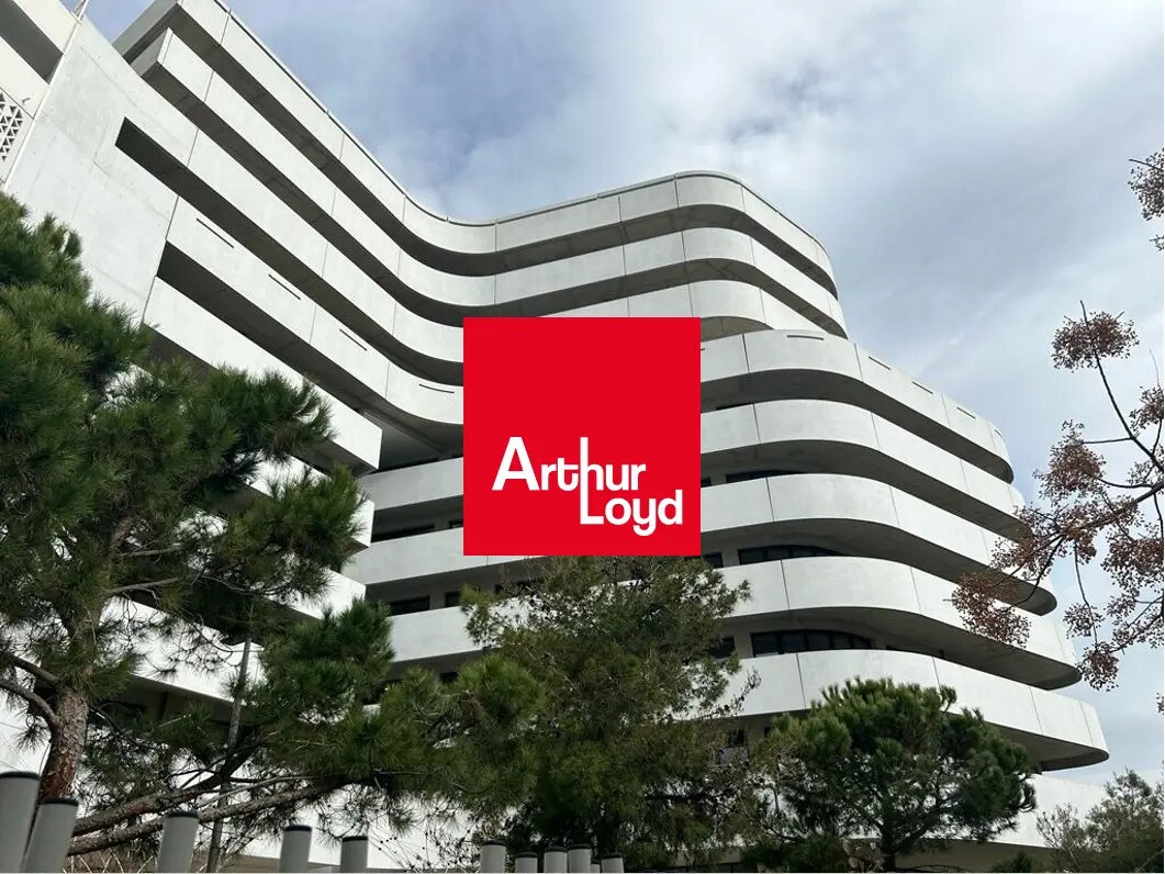 Office in Marseille for lease Building Photo- Image 1 of 8