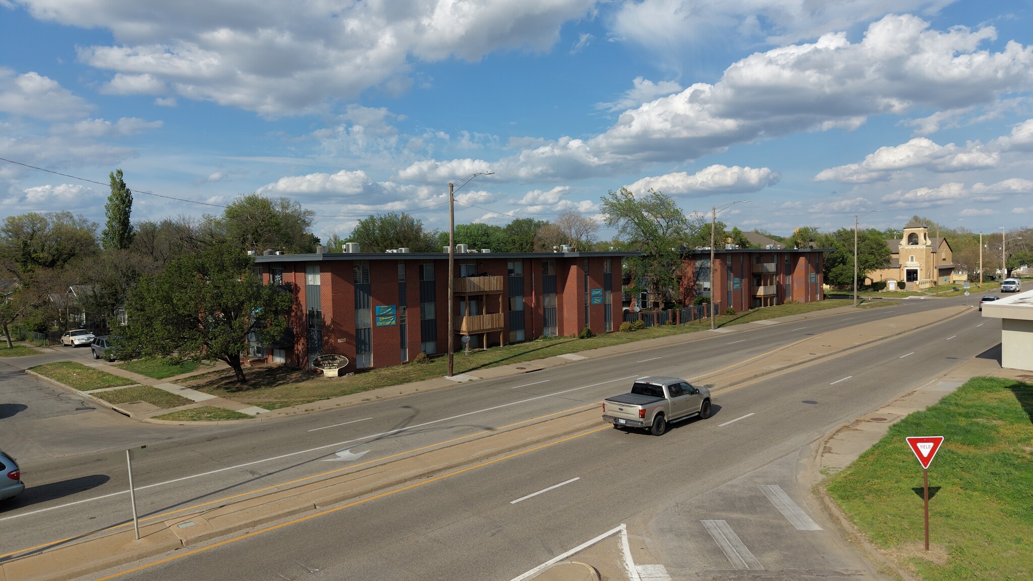 2510 E Lincoln St, Wichita, KS for sale Building Photo- Image 1 of 5