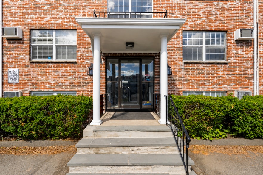 32 Bradford St, Concord, MA for sale - Building Photo - Image 2 of 23