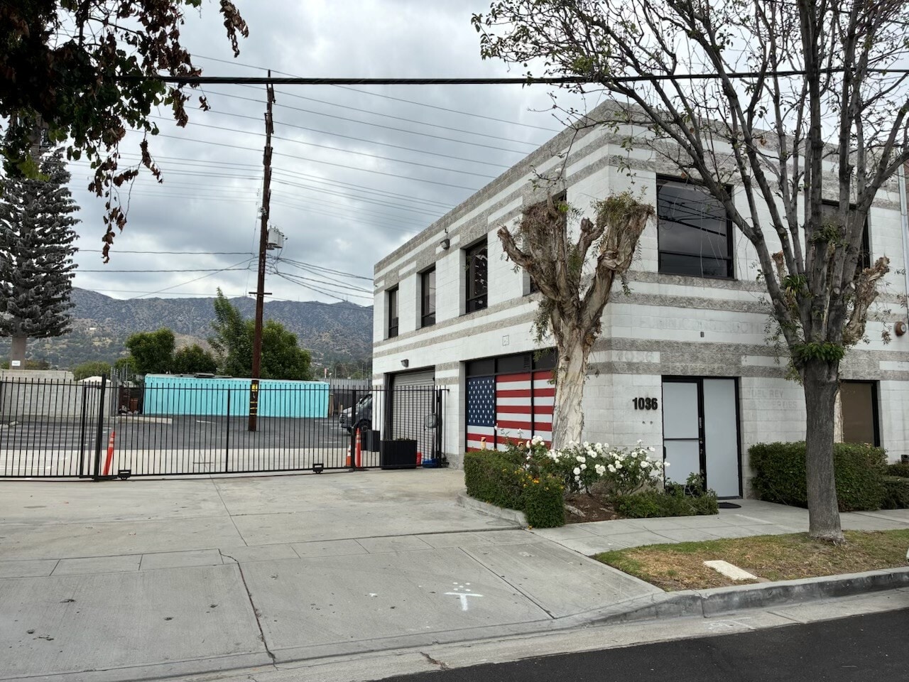 1036 N Lake St, Burbank, CA à louer Photo intérieure- Image 1 de 6