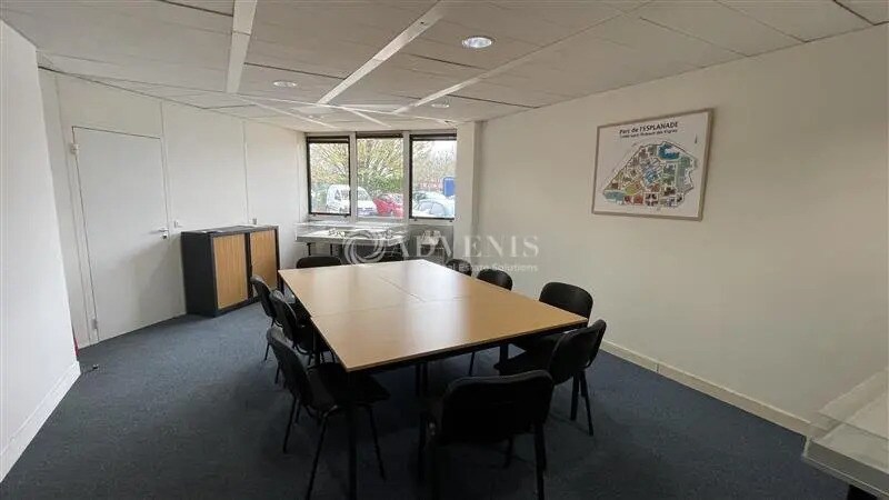 Office in Saint-Thibault-des-Vignes for lease - Interior Photo - Image 2 of 9