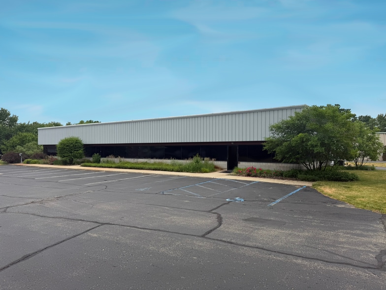 839 Lenox Ave, Portage, MI for lease - Building Photo - Image 2 of 3