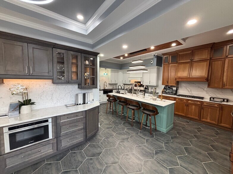 603 Haddonfield-Berlin Rd, Voorhees, NJ à vendre - Photo du bâtiment - Image 2 de 8