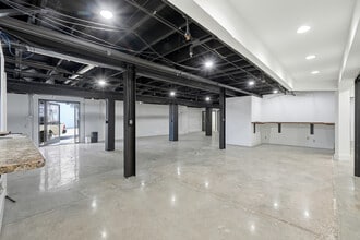 21 W Mountain St, Fayetteville, AR for lease Interior Photo- Image 2 of 22