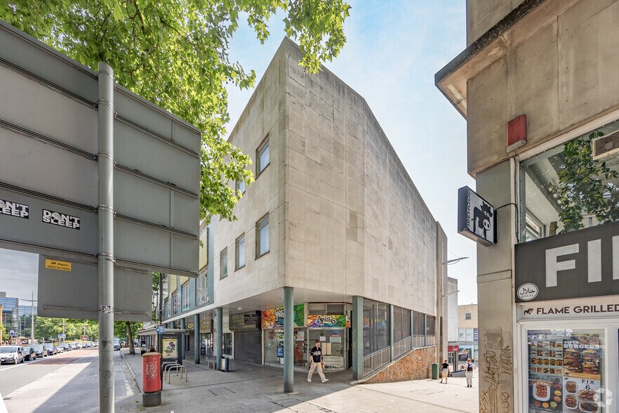 24-40 Bond St, Bristol à louer - Photo du bâtiment - Image 3 de 3