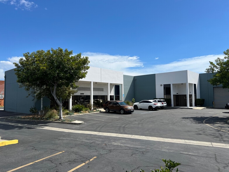 14900-14918 S Figueroa St, Gardena, CA à louer - Photo du bâtiment - Image 2 de 8