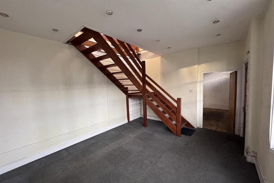 Nottingham Rd, Nottingham à vendre - Photo du bâtiment - Image 3 de 25