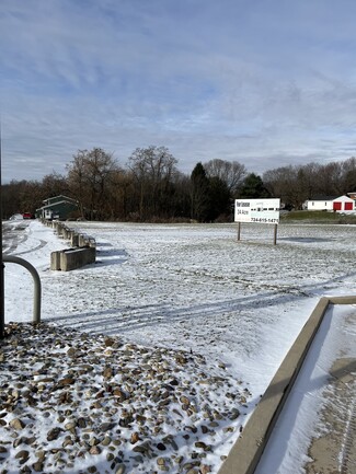 Plus de détails pour 3185 Bennetts Run Rd, Beaver Falls, PA - Terrain à louer