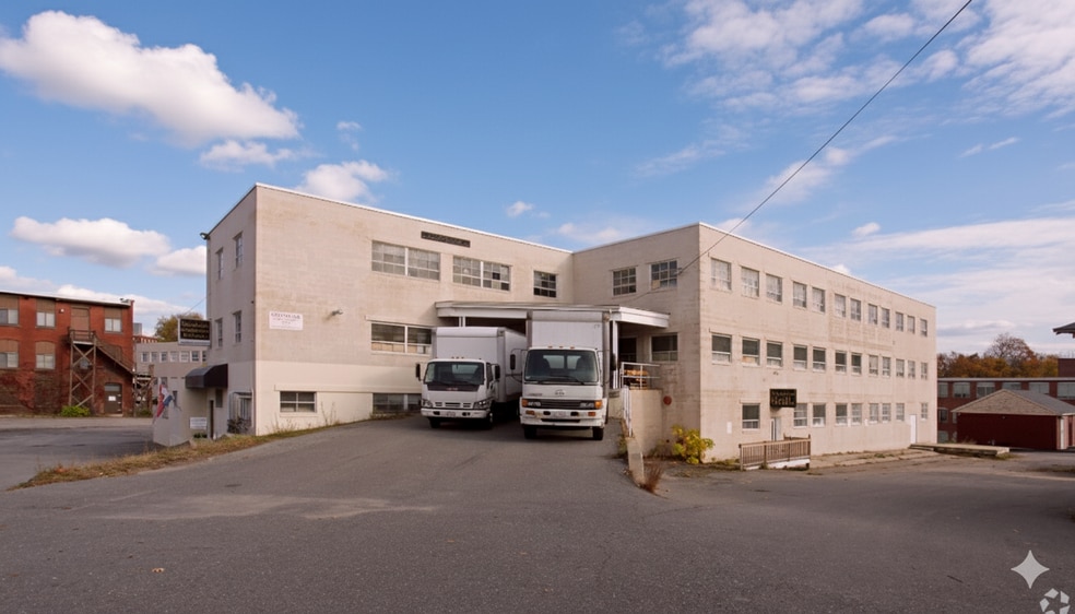 85 Water St, Leominster, MA à vendre - Photo du bâtiment - Image 3 de 4