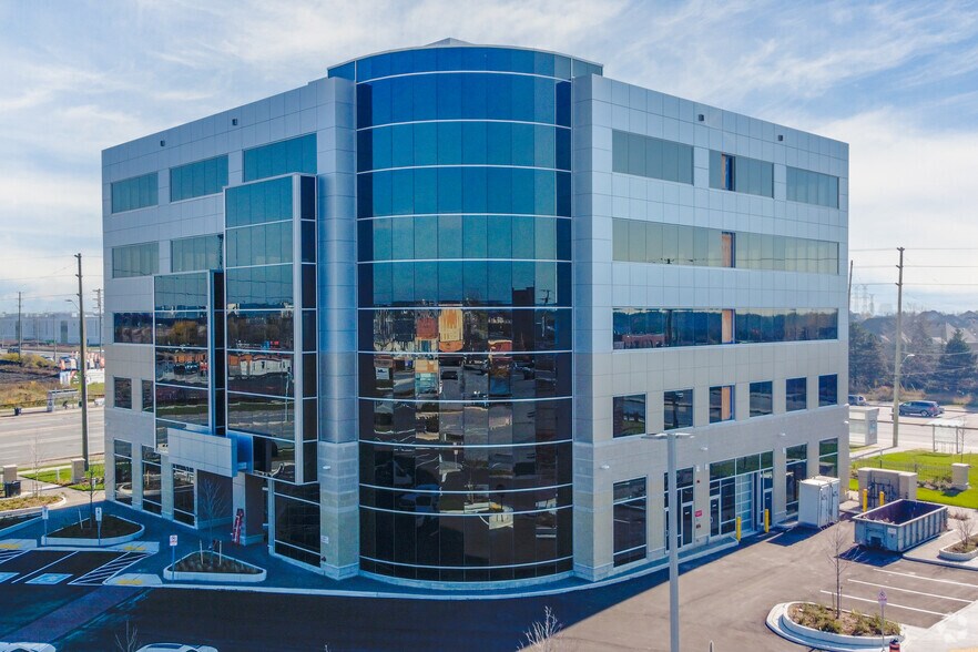 8750 The Gore Rd, Brampton, ON à louer - Photo du bâtiment - Image 2 de 4