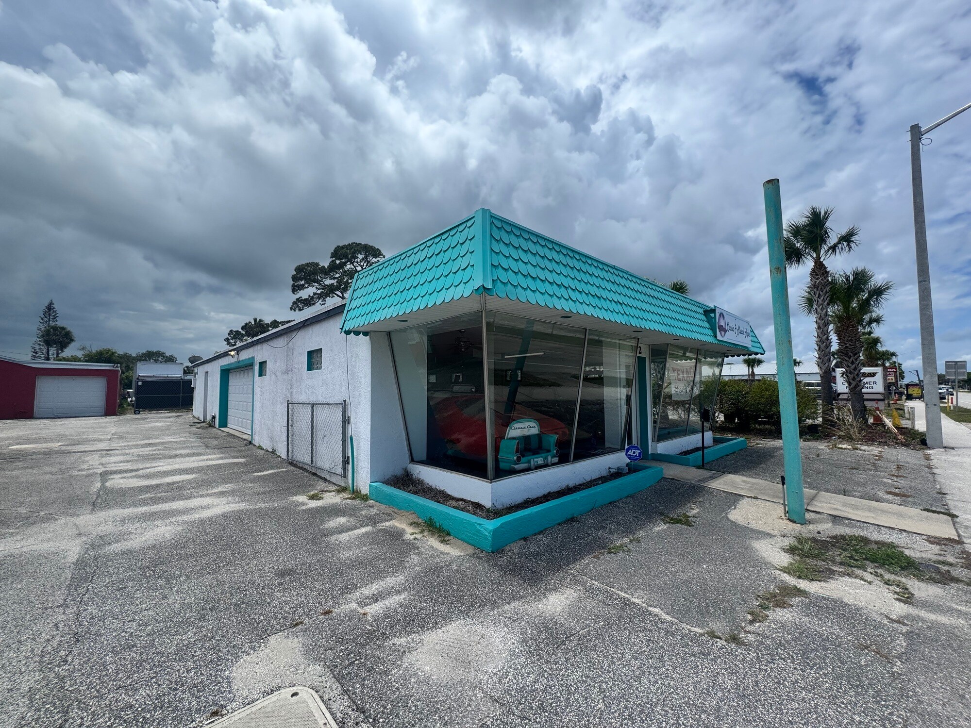 322 Ridgewood Ave, Daytona Beach, FL à vendre Photo du bâtiment- Image 1 de 11