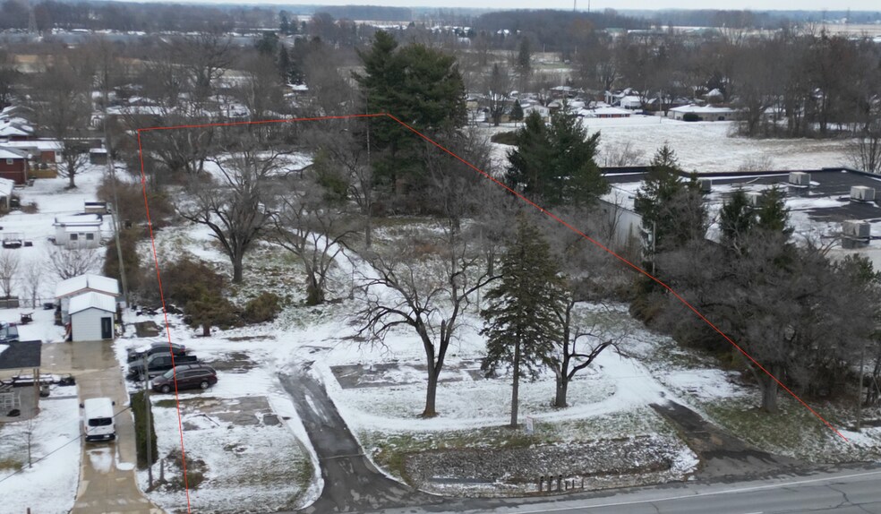 3614 S Scatterfield Rd, Anderson, IN à vendre - Photo du bâtiment - Image 2 de 8