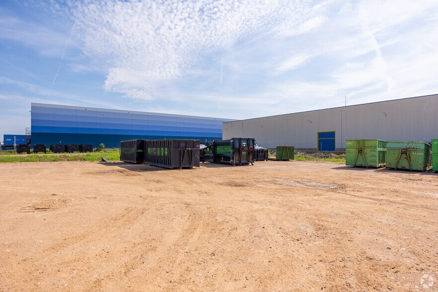 Avenida de Cristóbal Colón, 232, Guadalajara, Guadalajara à vendre - Photo du bâtiment - Image 1 de 19