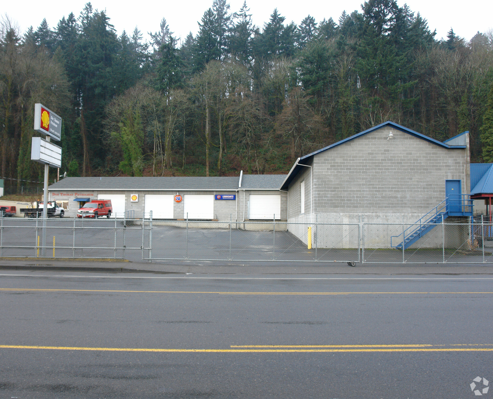 2727 NW St Helens Rd, Portland, OR à louer Photo du bâtiment- Image 1 de 29