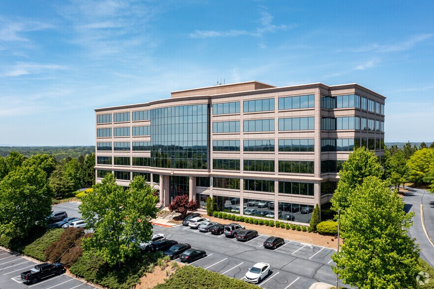 3440 Preston Ridge Rd, Alpharetta, GA à louer - Photo du bâtiment - Image 2 de 7