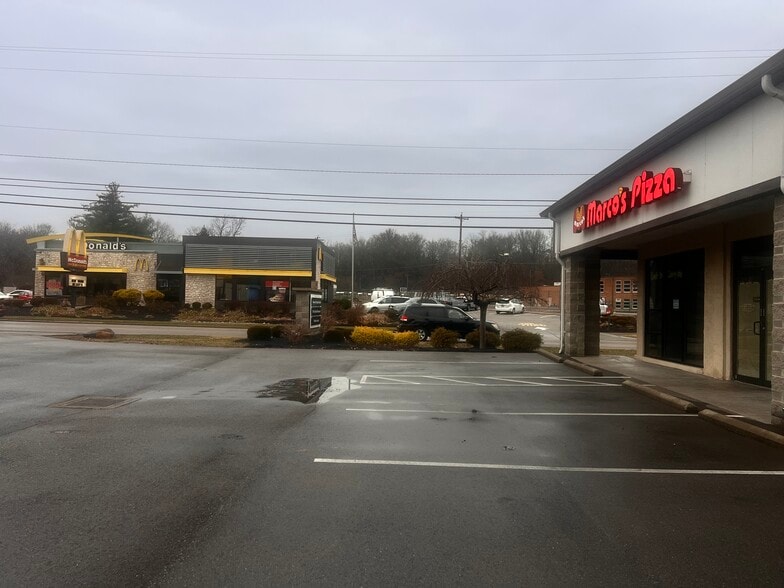 920 Loveland-Madeira Rd, Loveland, OH for lease - Building Photo - Image 2 of 12