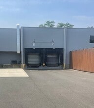 76 Progress Dr, Stamford, CT for lease Building Photo- Image 1 of 3