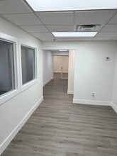1400 NW 88th Ave, Doral, FL à louer Photo intérieure- Image 2 de 7