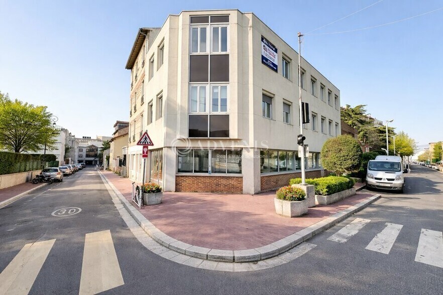 100 Avenue De La Marne, Montrouge à louer - Photo du bâtiment - Image 2 de 6