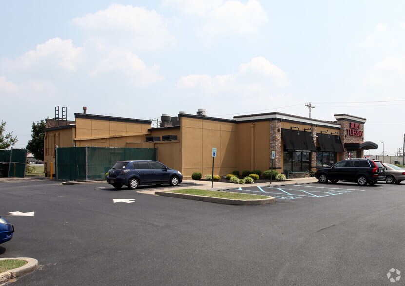 945 N Dupont Blvd, Milford, DE à vendre - Photo du bâtiment - Image 2 de 6