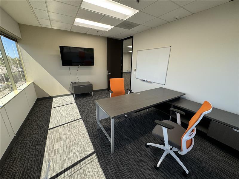 1500 Quail St, Newport Beach, CA for lease Interior Photo- Image 1 of 12