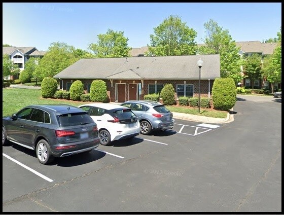 14636 Reese Blvd, Huntersville, NC for lease - Building Photo - Image 2 of 9