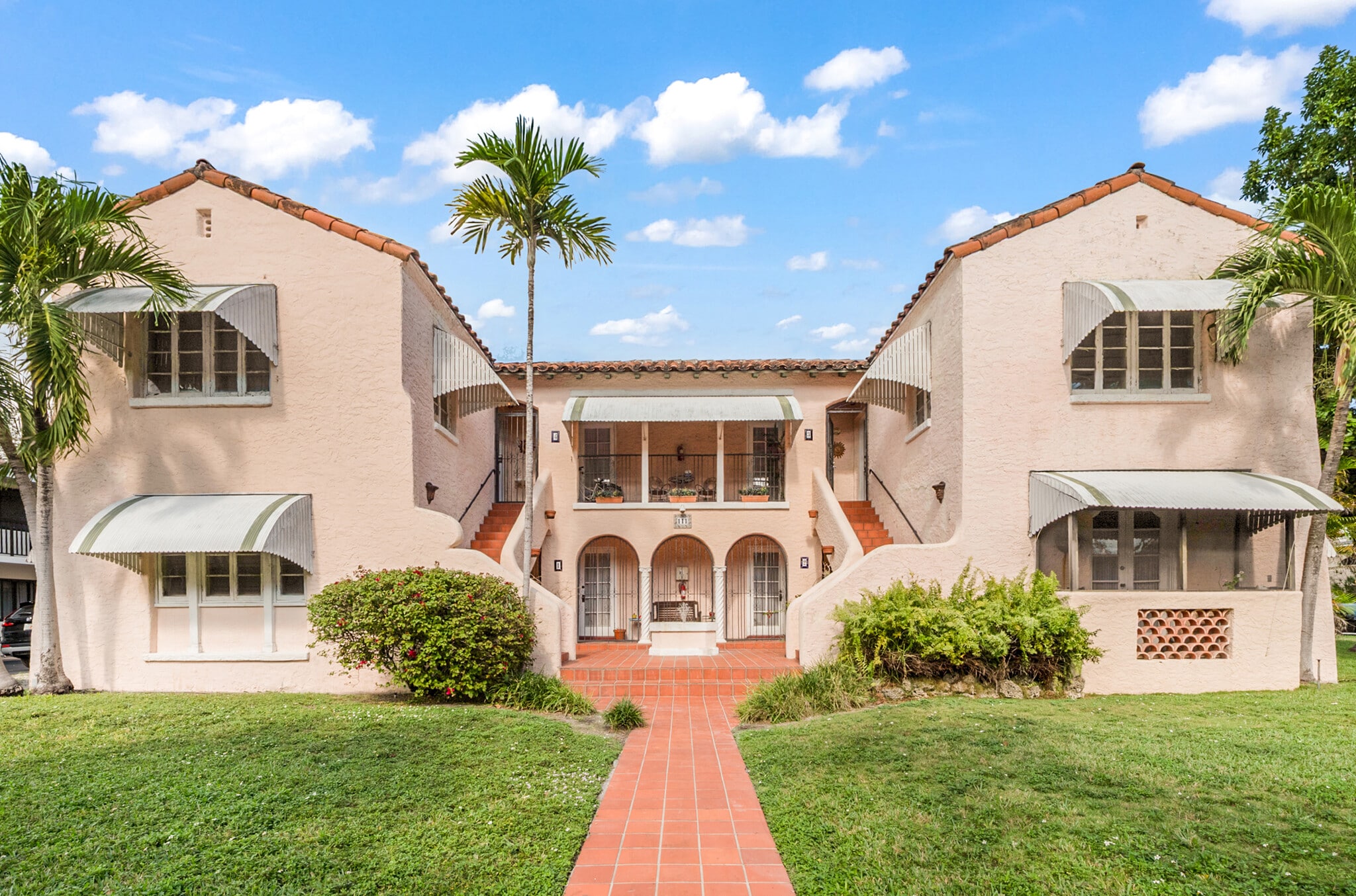 111 Salamanca Ave, Coral Gables, FL for sale Primary Photo- Image 1 of 25