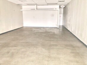 7099-7203 Lake Worth Rd, Lake Worth, FL for lease Interior Photo- Image 1 of 4