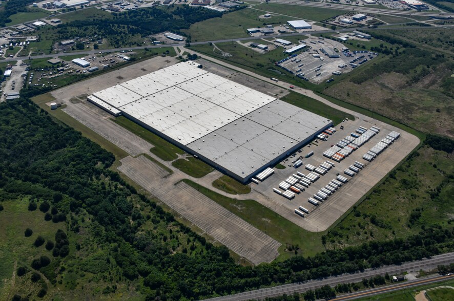 2200 S Business 45, Corsicana, TX for lease - Building Photo - Image 1 of 10