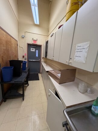 Plus de détails pour 580 Ratzer Rd, Wayne, NJ - Commerce de détail à louer